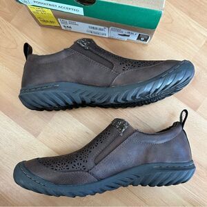 JBU by Jambu Amber Dark Brown memory foam faux fur lined slip ons - Women’s 6